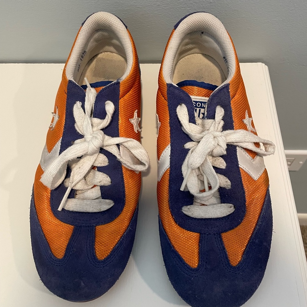 Rare Converse Men/Women Retro Blue and Orange Sneakers